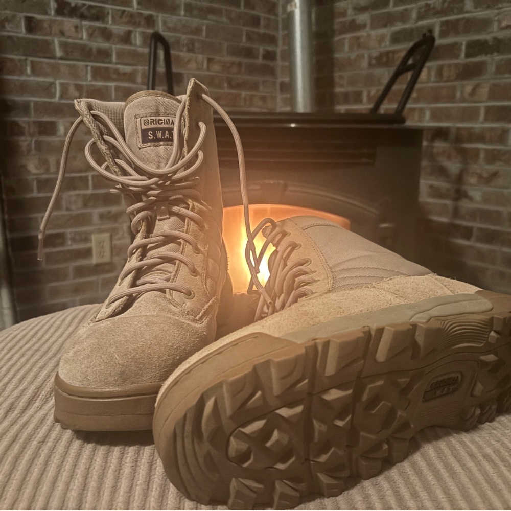 Original S.W.A.T. LIKE NEW.  9” sz12 Tactical non-slip, suede, comfy work boot.